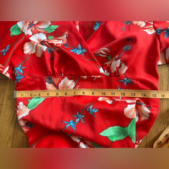 70s Vintage Red Hawaiian Maxi Dress - Picture 7 of 8